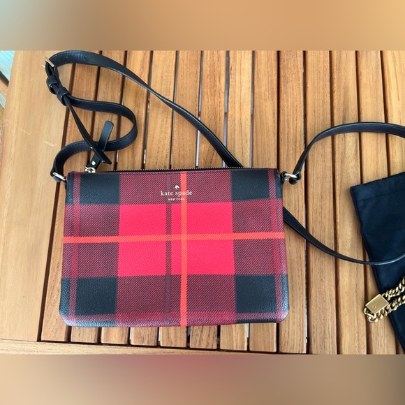 kate spade Handbags - Kate spade crossbody like new